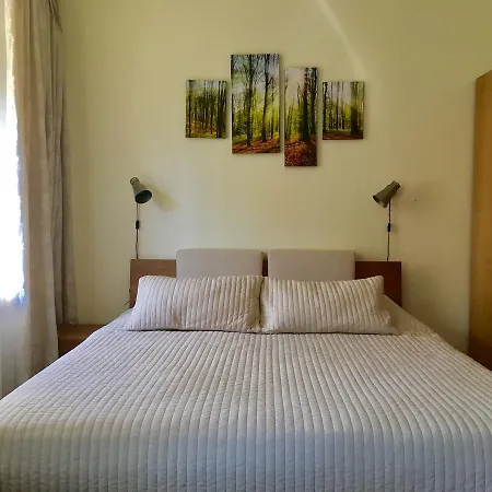 Studio In Old Town דירה *